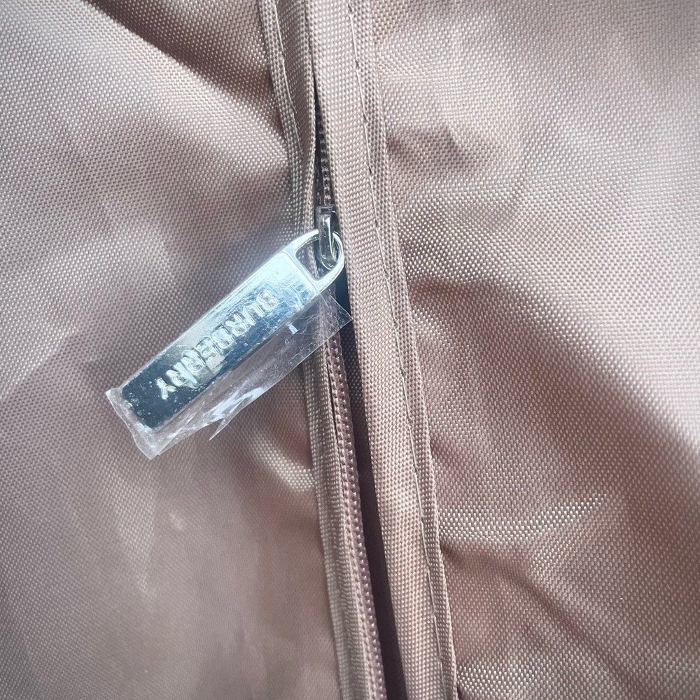 Authentic Burberry Khaki Garment Bag Never Used - Picture 4 of 8